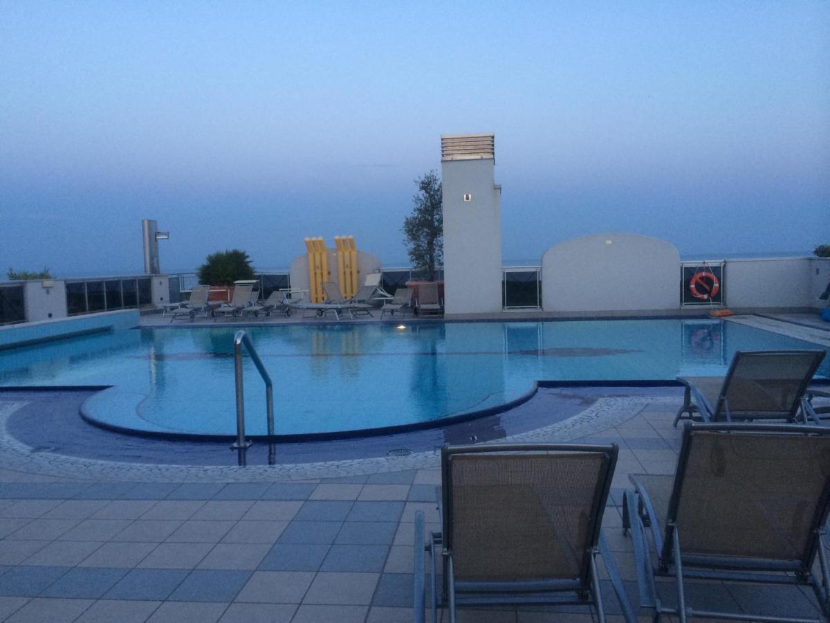 Eraclea Palace Hotel 4 Stelle S 에라클레아 마레 외부 사진