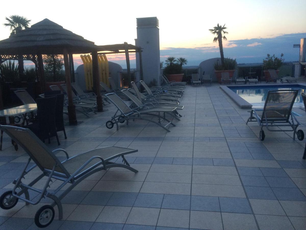 Eraclea Palace Hotel 4 Stelle S 에라클레아 마레 외부 사진